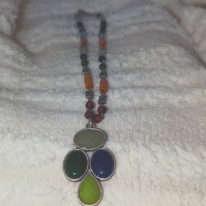 SIGNED XC VINTAGE NECKLACE, FAUX JADE AMAZONITE PENDENT CHAIN COMPLEMENTS GREAT
